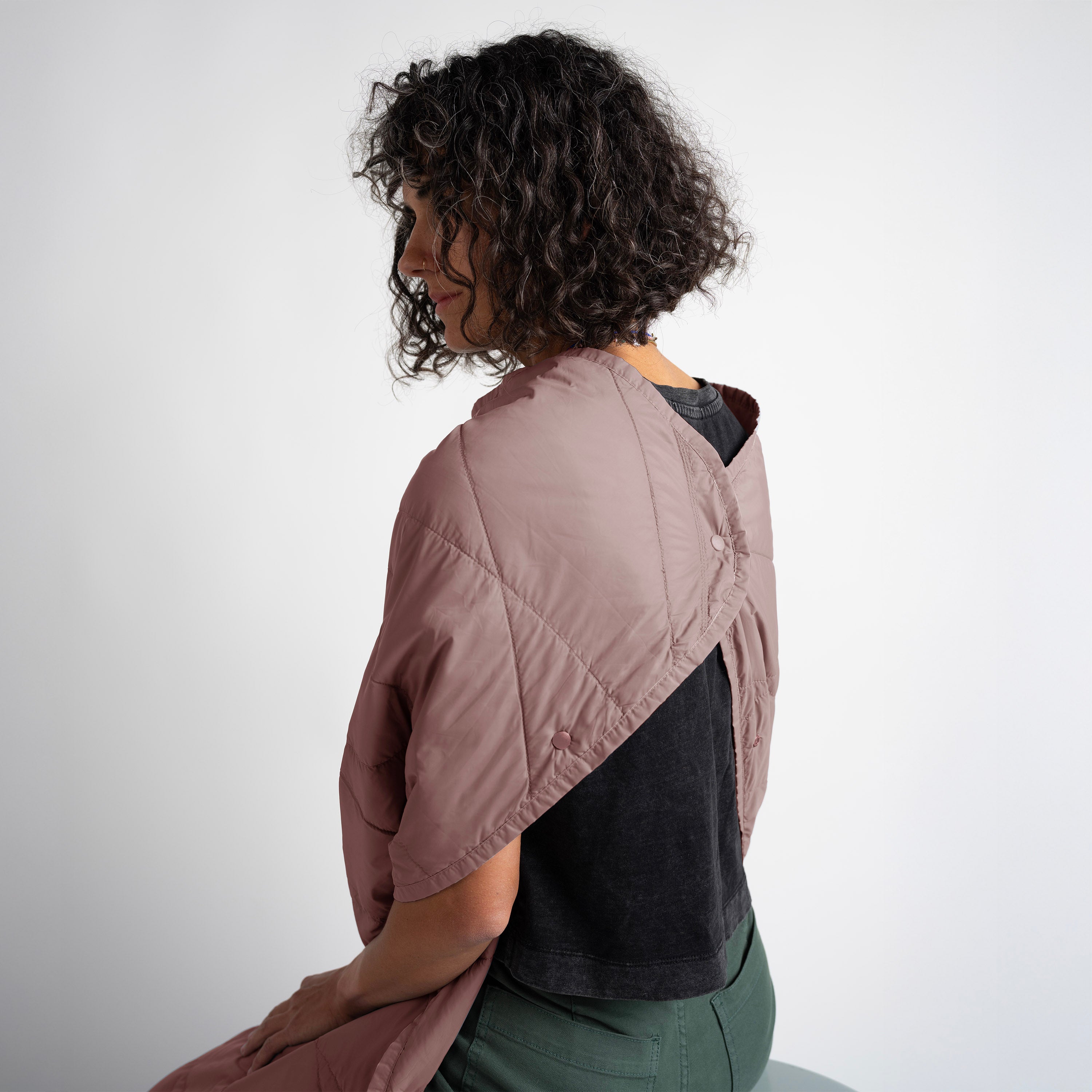 Layover™ Travel Blanket - Packable & Puffy | Quartz