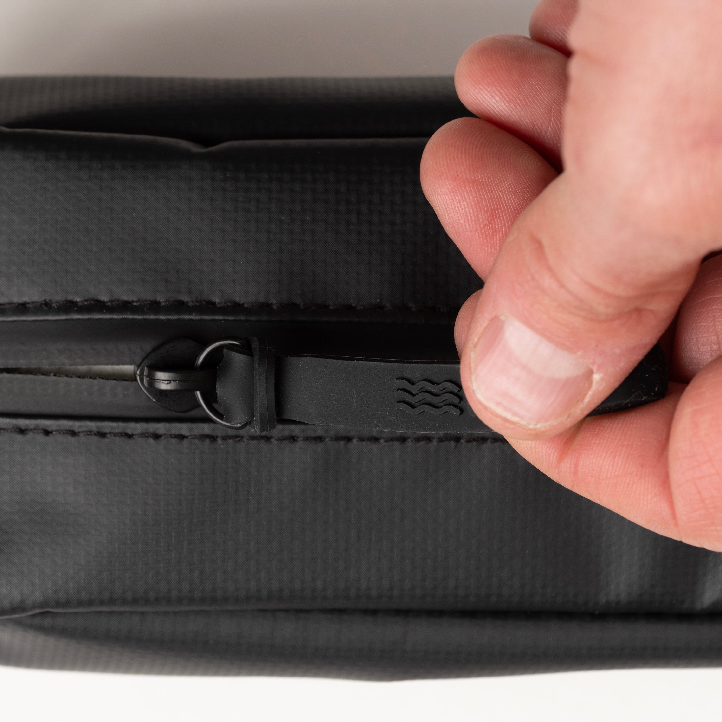 Trousse de toilette Explorer MINI™ - Voyage minimal