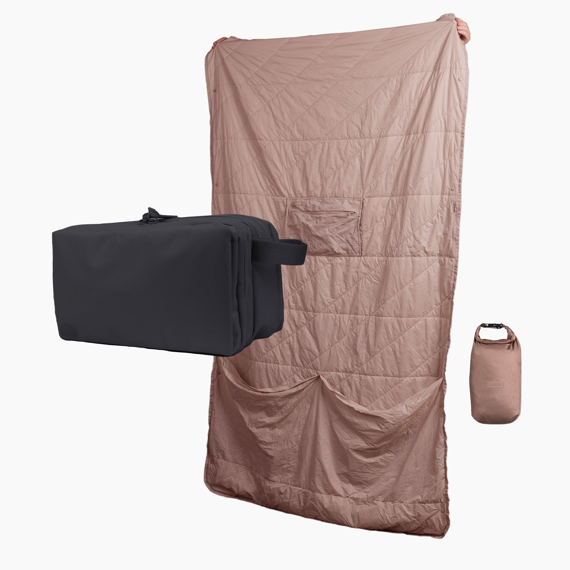 ENSEMBLE | Trousse de toilette et couverture d'escale Explorer MAX™