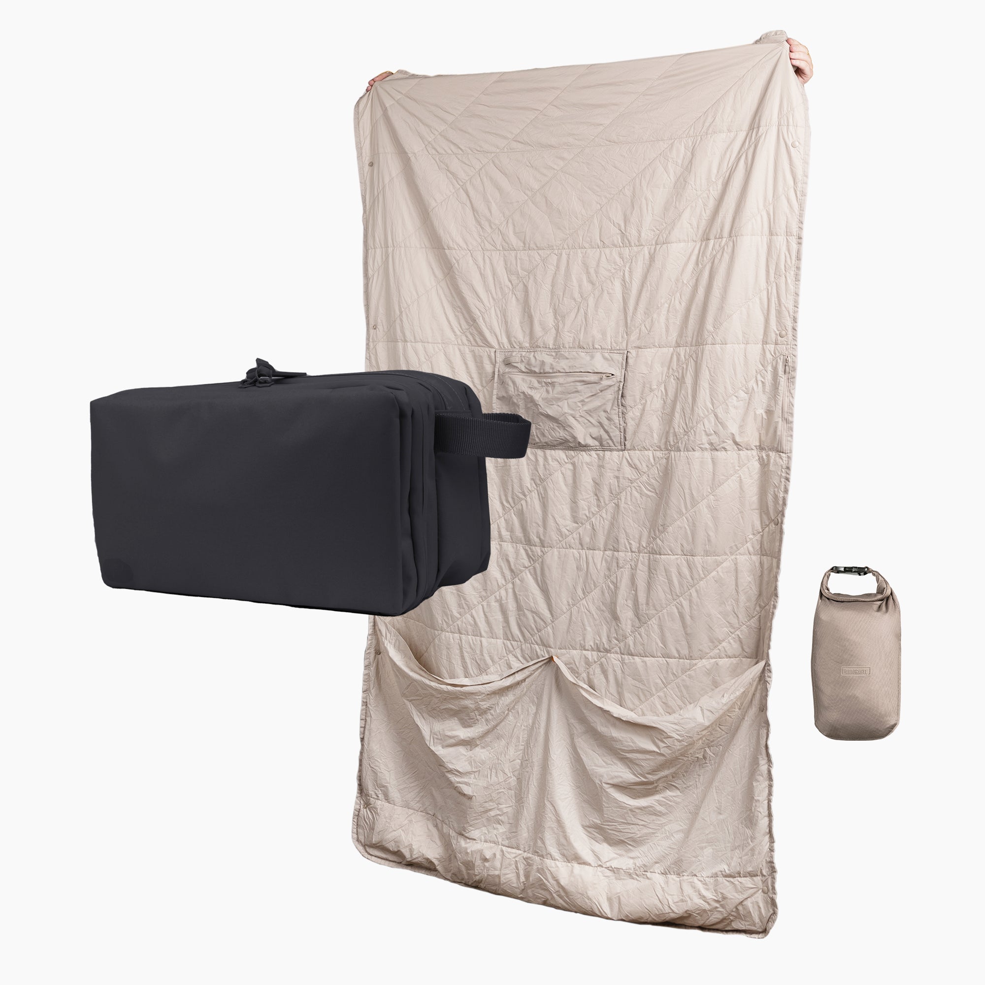 ENSEMBLE | Trousse de toilette et couverture d'escale Explorer MAX™
