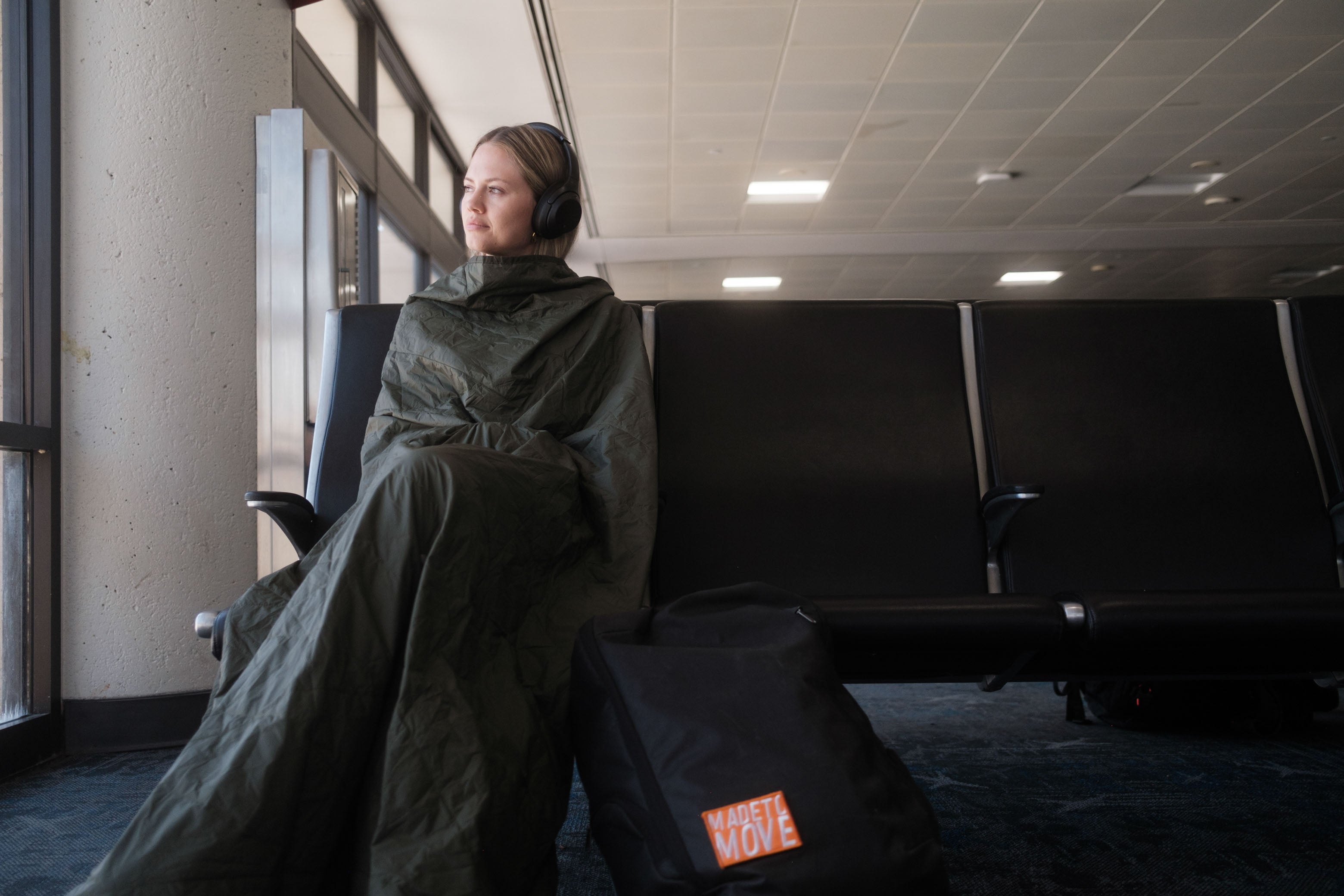 Blue Layover Travel Blanket - Packable & Insulated