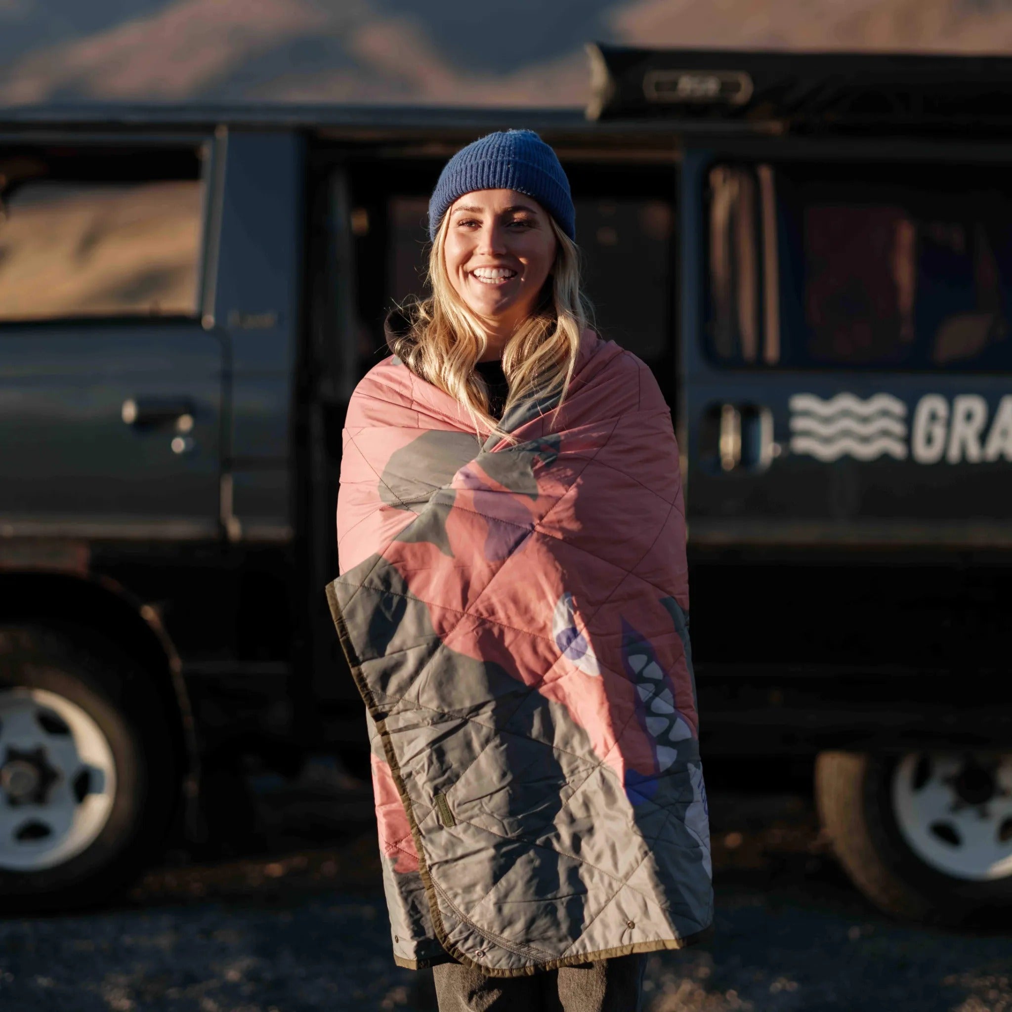 UltraPak™ Everyday Blanket - More Packable & Puffy | Dog