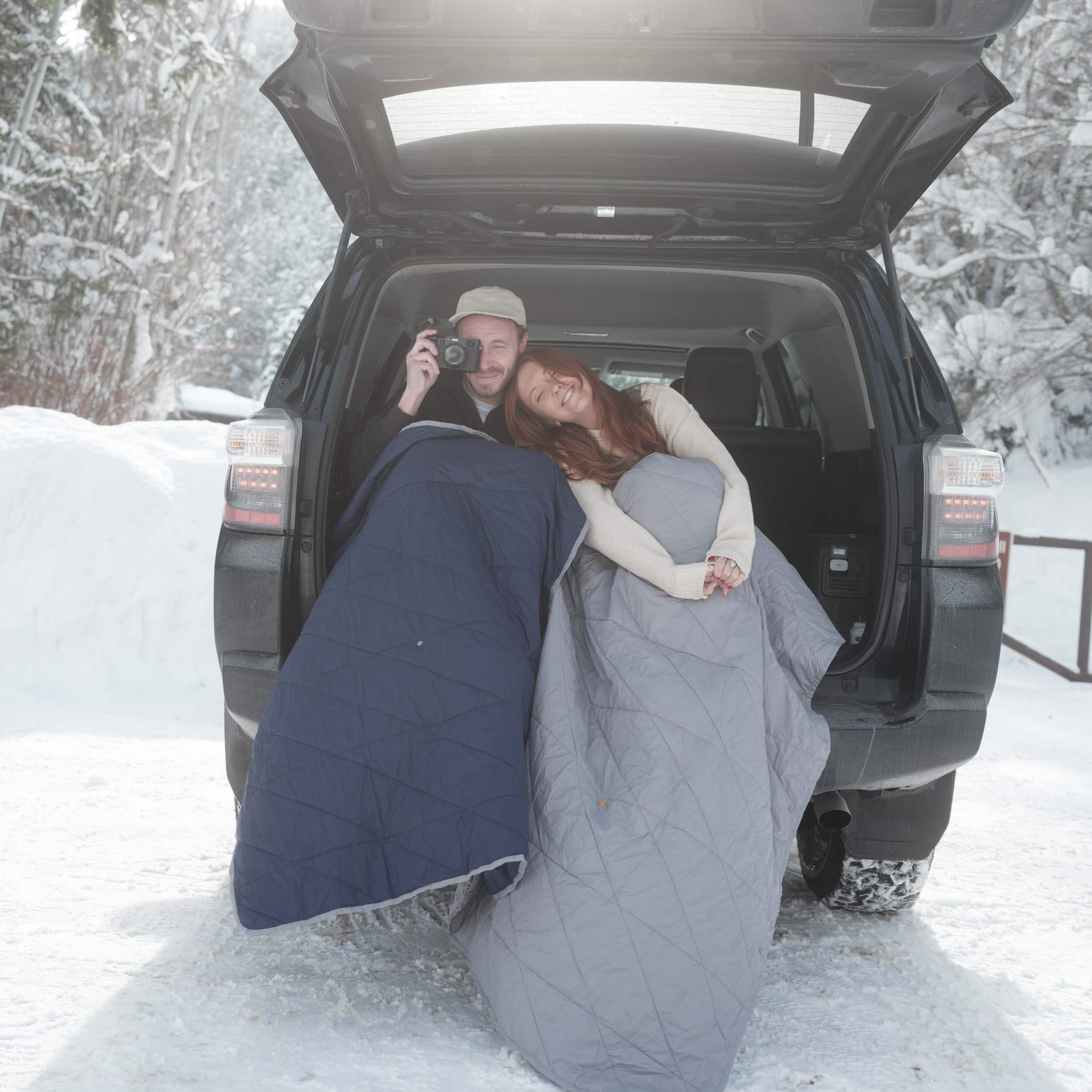 GARAGE SALE | Layover™ Travel Blanket - Insulated & Packable | Blue